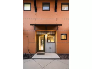 Photo #3: 9983839 Listing