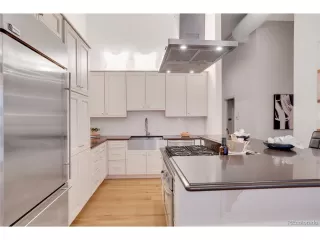 Photo #2: 9984001 Listing