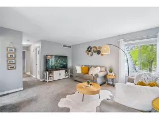 Photo #3: 9985385 Listing 