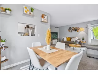 Photo #6: 9985385 Listing 