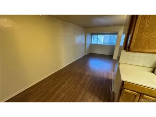 Photo #5: 9986006 Listing