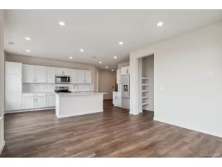 Photo #3: 9986166 Listing 