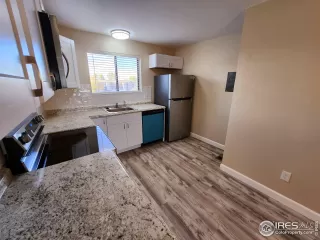 Photo #2: 998662 Listing