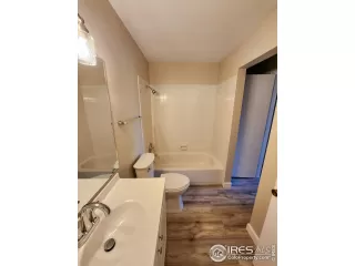 Photo #6: 998662 Listing