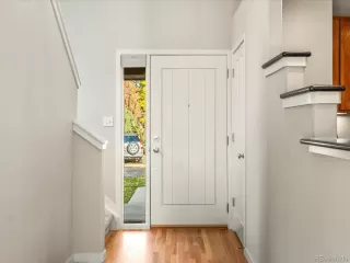 Photo #4: 9986660 Listing 