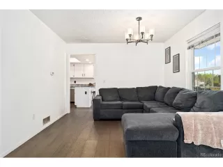 Photo #6: 9987480 Listing 