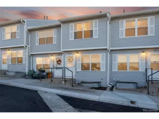 More Details about MLS # 9988532 : 1952 OAKCREST CIR M-5 CASTLE ROCK CO 80104