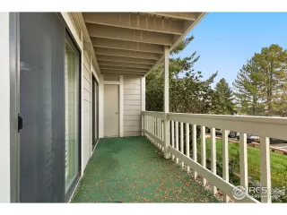 Photo #4: 998935 Listing