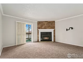 Photo #6: 998935 Listing