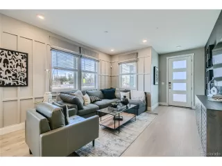 Photo #2: 9989433 Listing