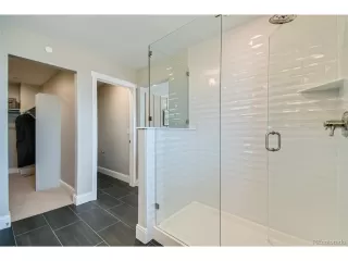 Photo #6: 9989433 Listing