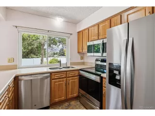 Photo #6: 9989712 Listing