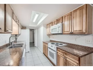 Photo #5: 9990322 Listing