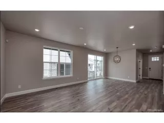 Photo #2: 9991922 Listing