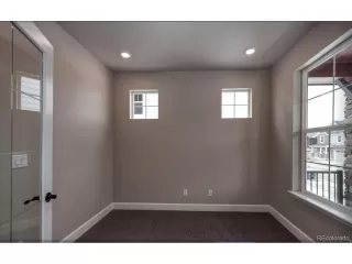 Photo #4: 9991922 Listing