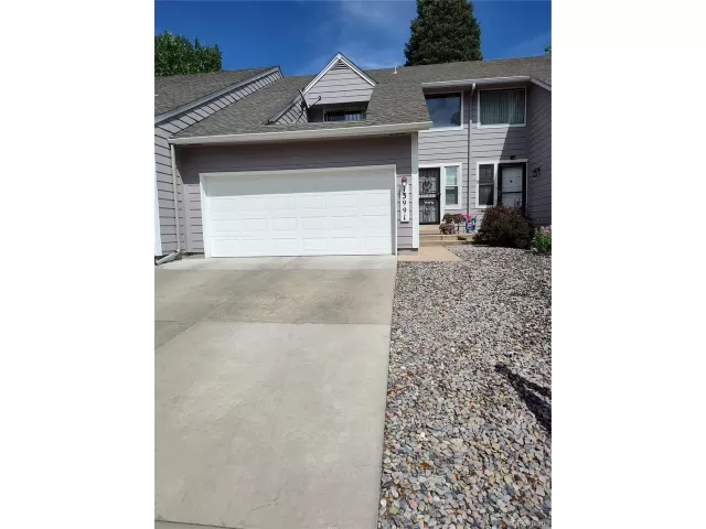 MLS: 9991962 Condo For Sale