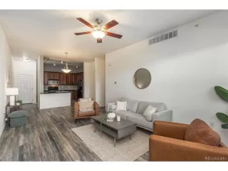 Photo #6: 9994221 Listing