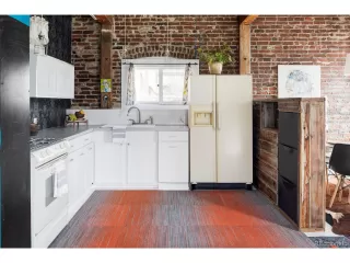 Photo #5: 9994813 Listing