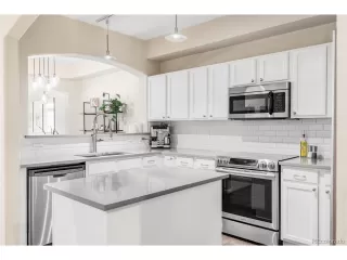 Photo #4: 9996452 Listing