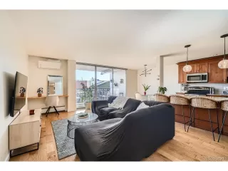 Photo #6: 9997446 Listing