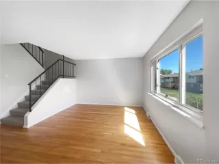 Photo #4: 9998134 Listing