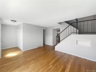 Photo #5: 9998134 Listing