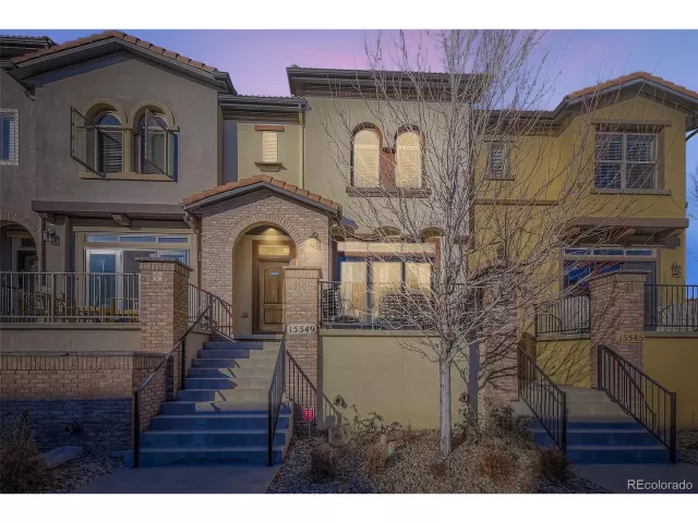 MLS: 9998565 Condo For Sale