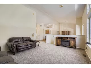 Photo #4: 9998819 Listing 