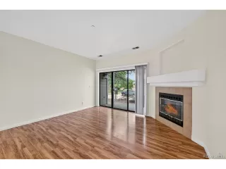 Photo #4: 9998887 Listing 