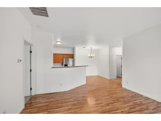 Photo #6: 9998887 Listing 