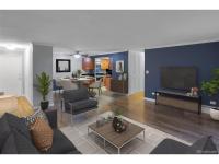 Browse active condo listings in CENTRE POINTE STATION