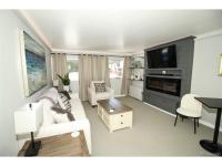 More Details about MLS # 4261645 : 888 N LOGAN ST 2F DENVER CO 80203